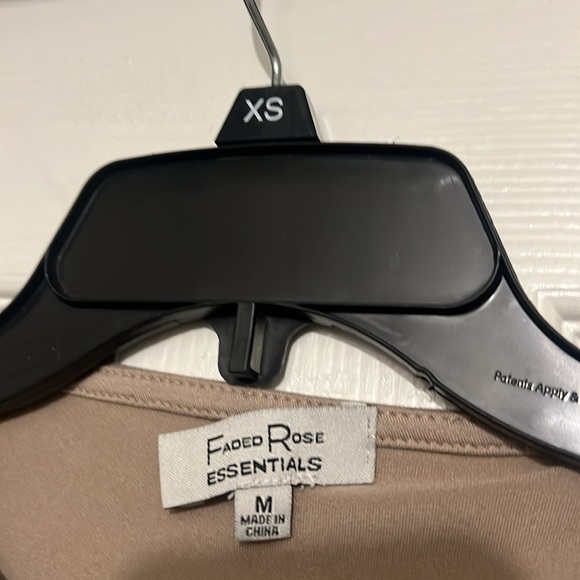 Cream sweater for women,brand faded rose essentials.Z:M. - Picture 13 of 16